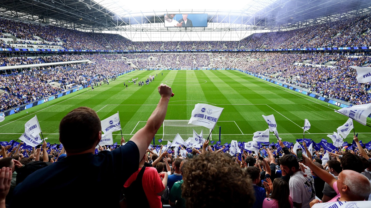 Hill Dickinson Stadium hosts first Premier League match